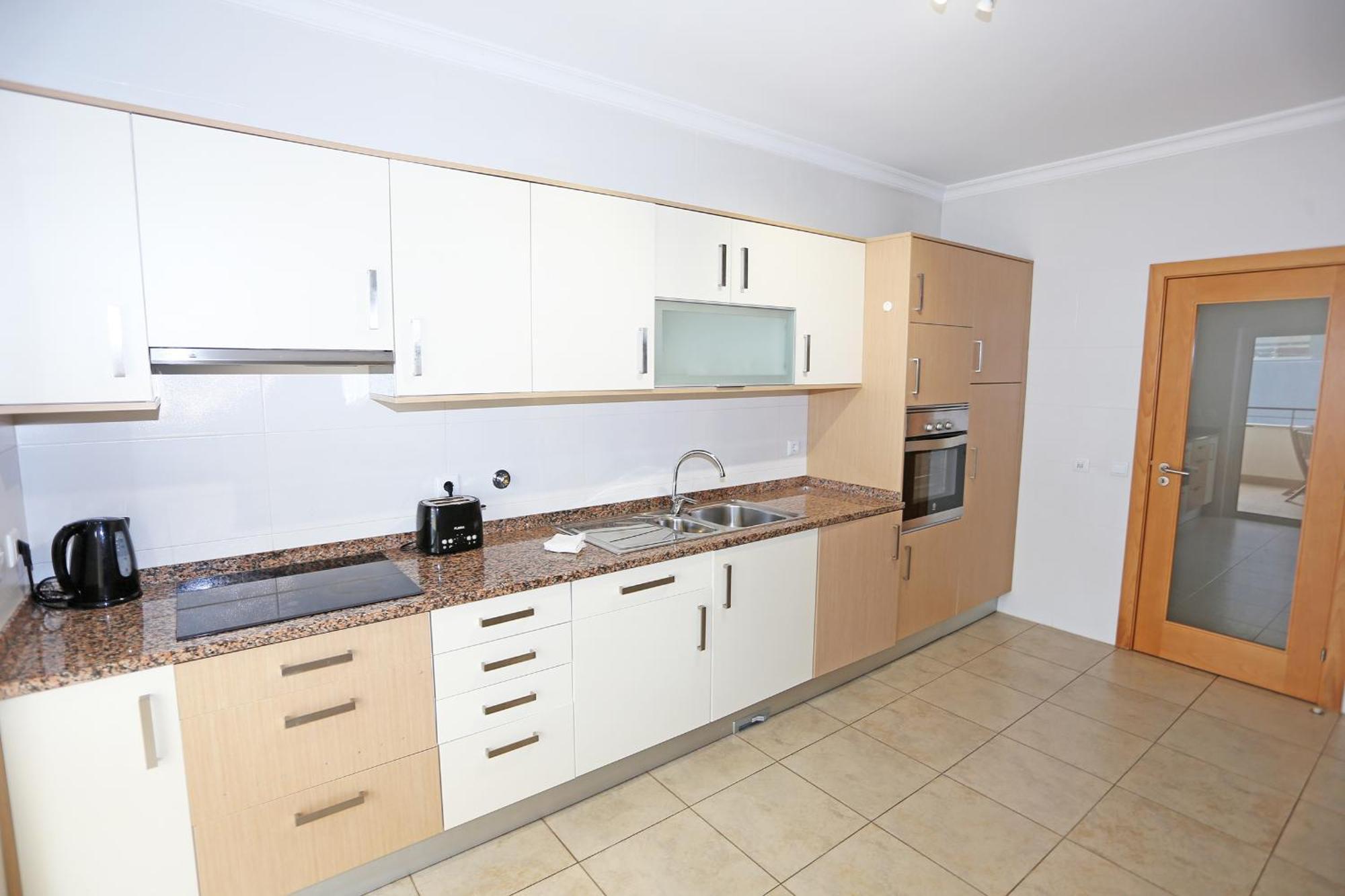 A04 - Large Modern 1 Bed Apartment With Pool Lagos Exteriör bild