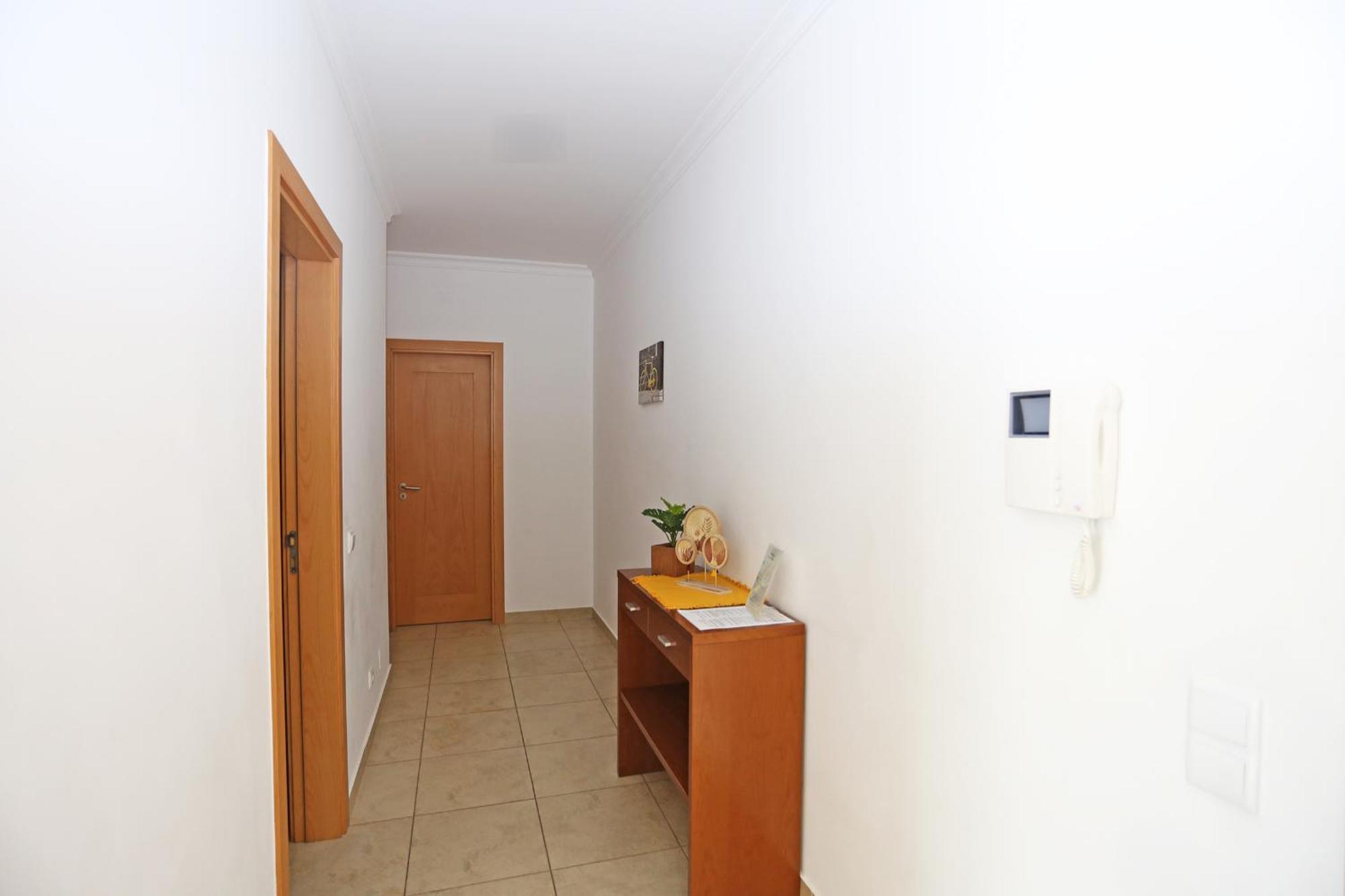 A04 - Large Modern 1 Bed Apartment With Pool Lagos Exteriör bild