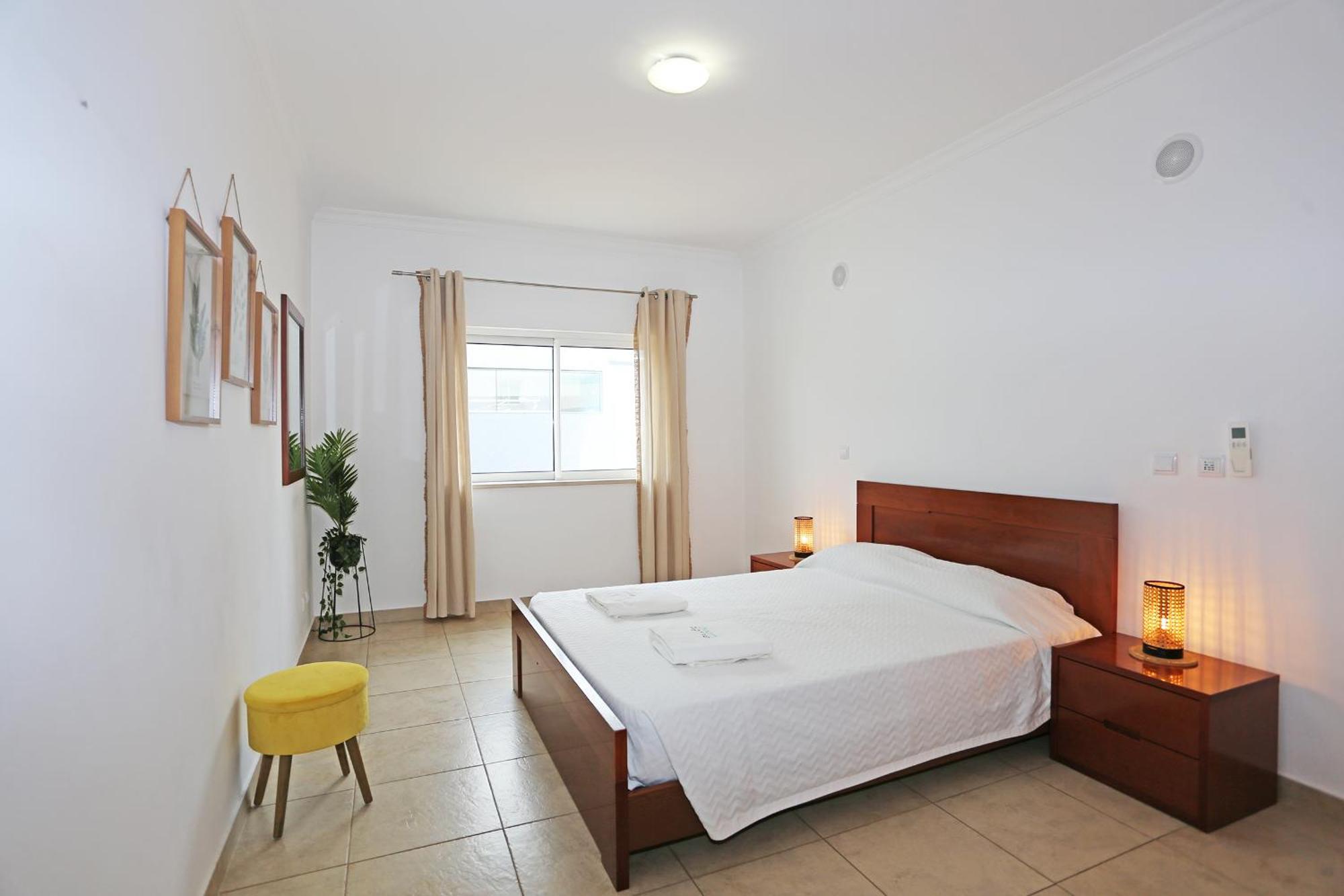 A04 - Large Modern 1 Bed Apartment With Pool Lagos Exteriör bild